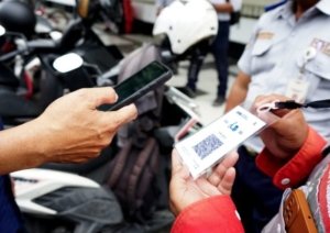 Pemkot Surabaya Perkenalkan Sistem Parkir Non-Tunai dengan Voucher