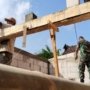 Babinsa dan Warga Kompak Bangun Rumah Budi, Semangat Gotong Royong Jadi Kekuatan