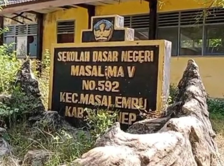 SDN Masalima V Sumenep Rusak Parah, Tiga Ruang Kelas Ambruk dan Tak Bisa Digunakan