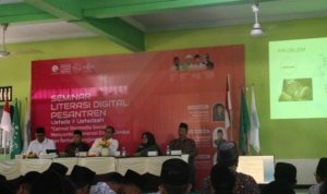 SuasanaSeminar Literasi Pesantren Cakap Digital UstadzUstadzah digelar Kemenkominfo