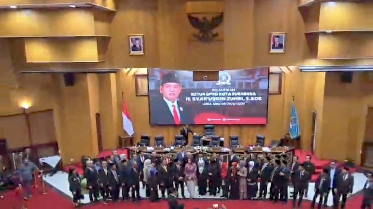 Ketua DPRD Surabaya