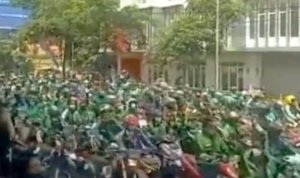 Ojol ,Demo ,Surabaya