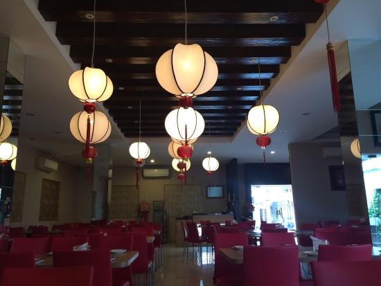 Rekomendasi Kuliner Tionghoa Halal di Surabaya yang Wajib Dicoba Jelang Imlek 2026