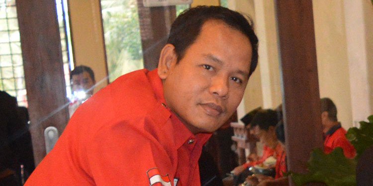 Pelantikan Ketua DPRD Surabaya yang Baru Menggantikan Adi Sutarwijono