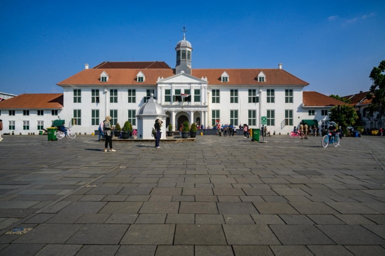 Mengenal Kota Surabaya Lewat 5 Destinasi Wisata Khas Jawa Timur