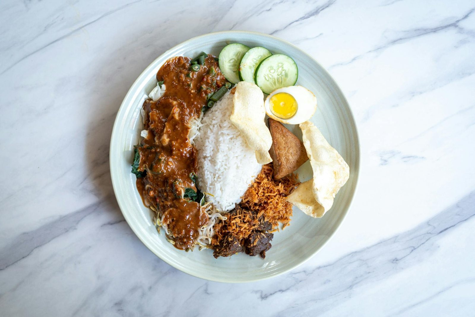 Makanan khas Surabaya dengan rasa lezat dan variasi menu lokal