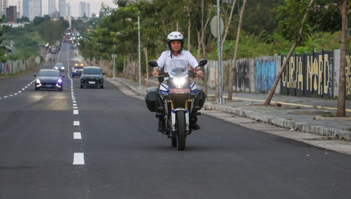 Wali Kota Surabaya, Eri Cahyadi ,Radial Road Lontar ,Kemacetan