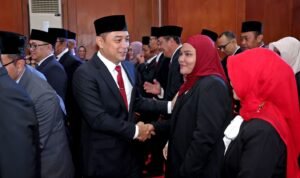 Wali Kota Surabaya, Eri Cahyadi, Pejabat, Kecamatan