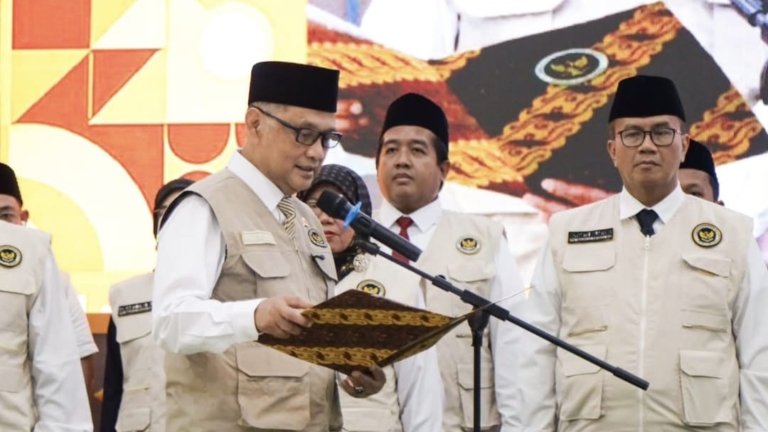 Polemik Tenaga Ahli Kementerian Haji: Sah Secara Regulasi, Dipersoalkan dari Sisi Etika