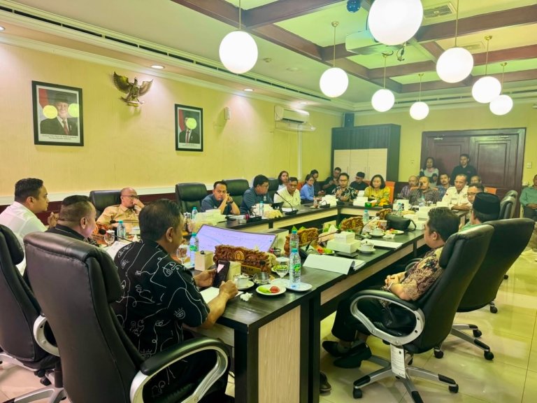 DPRD Surabaya