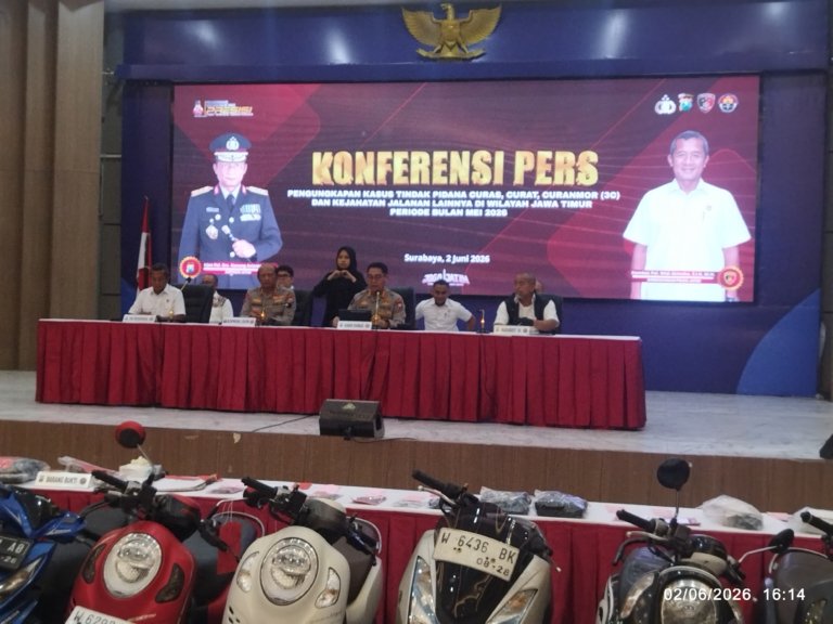 Konfrensi Pers Polda Jatim Pengungkapan kasus Tindak Pidana Curas Curat Curanmor 3C