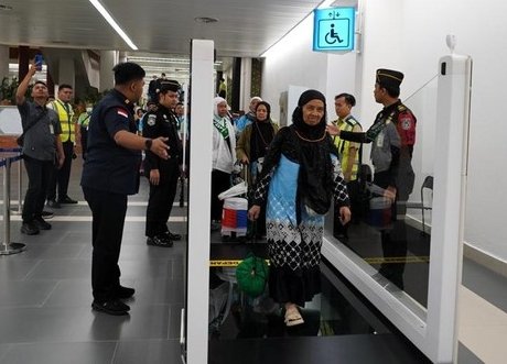 Imigrasi, Koridor Gate ,Jemaah Haji Surabaya