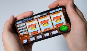 DPRD Surabaya , Pencegahan, Generasi Muda ,Judi Online