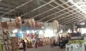 DPRD Surabaya, Pasar Tanjungsari,
