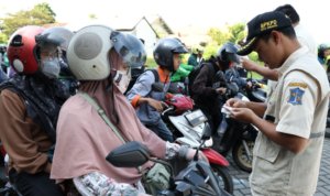 Pemkot Surabaya , Razia Pajak Kendaraan, Wajib Pajak