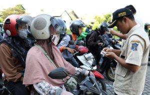 Pemkot Surabaya , Razia Pajak Kendaraan, Wajib Pajak