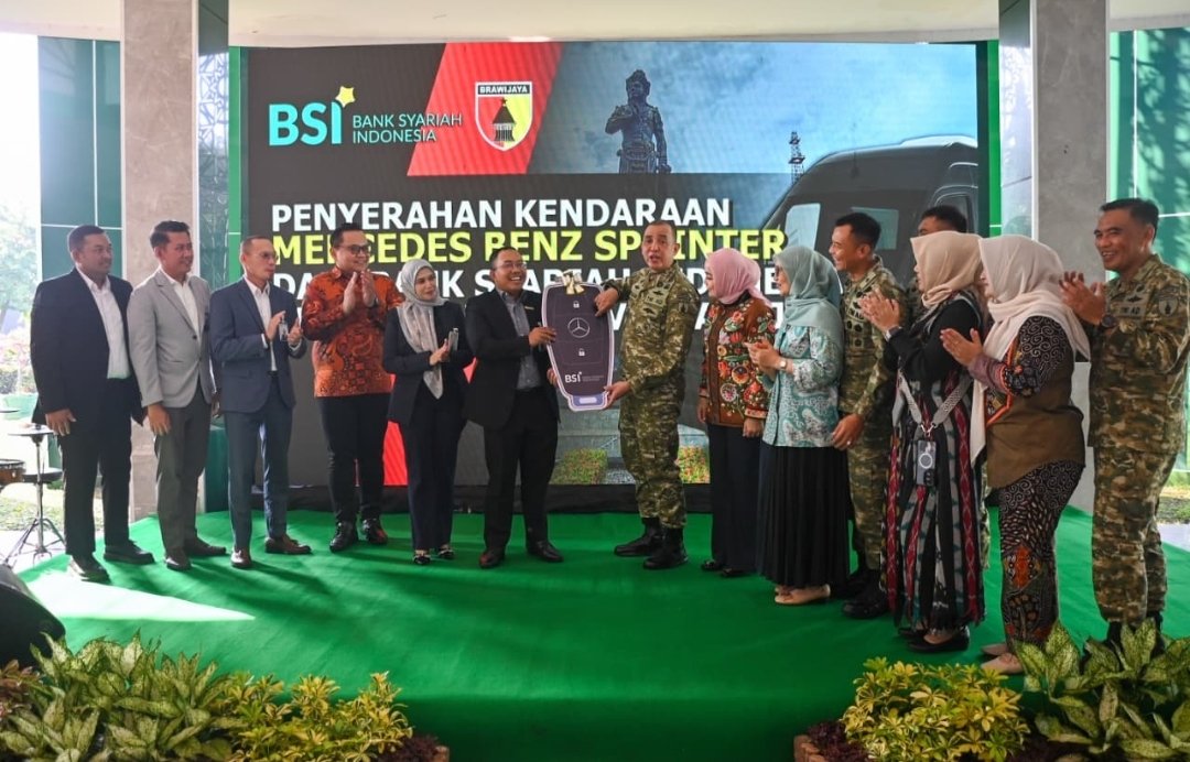 Kodam V/Brawijaya Terima Bantuan Kendaraan Operasional dari BSI RO VIII Surabaya untuk Perkuat Mobilitas Tugas