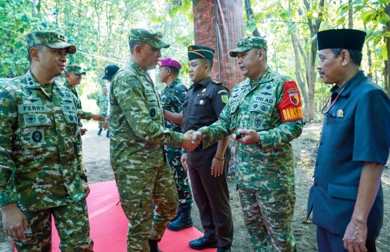 Pangdam V/Brawijaya Tinjau Lahan BTP/YTP di Situbondo, Percepat Pembangunan Batalyon Teritorial Pembangunan untuk Ketahanan dan Kesejahteraan Masyarakat