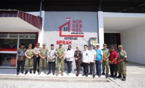 Kasdam V/Brawijaya Tinjau Operasional Koperasi Desa Merah Putih di Jombang Perkuat Ketahanan Ekonomi Masyarakat