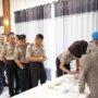 Komitmen Bersih Narkoba, Kapolres Situbondo Jalani Tes Urine bersama PJU dan Kapolsek Jajaran