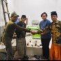 DPC PPP Kota Surabaya Serahkan 100 Meja Belajar Mengaji untuk Masjid Kelampis Ngasem