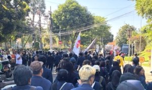 Demo Mahasiswa Surabaya,