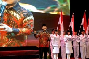 Buku bung Karno aku arek Suroboyo