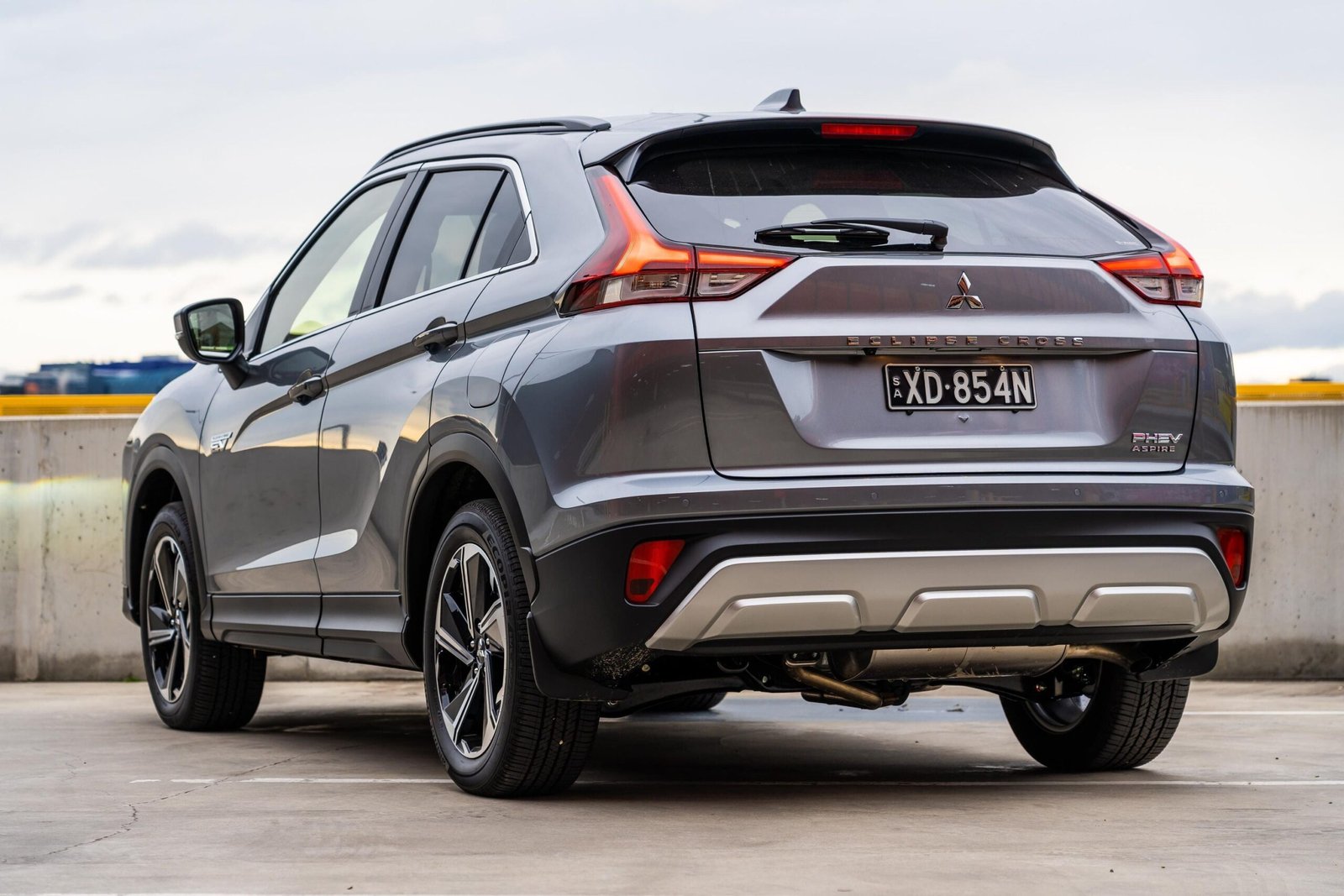 2025-Mitsubishi-Eclipse-Cross-Plug-in-Hybrid-EV-Aspire-MY24-Stills-11.jpg 2025 Mitsubishi Eclipse Cross Plug in Hybrid EV Aspire MY24 Stills 11 scaled