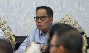 Ketua DPRD Surabaya,