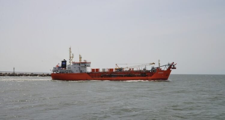 LAUT MERAH