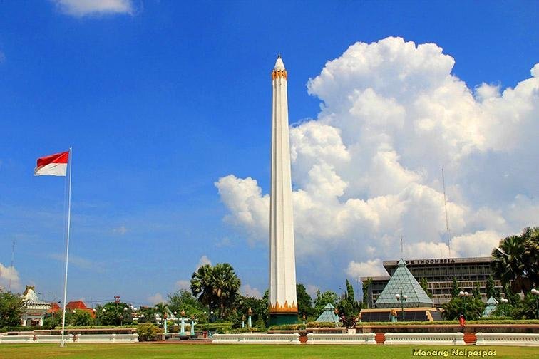 tugu-pahlawan.jpg Fenomena Bediding ,Jawa Timur