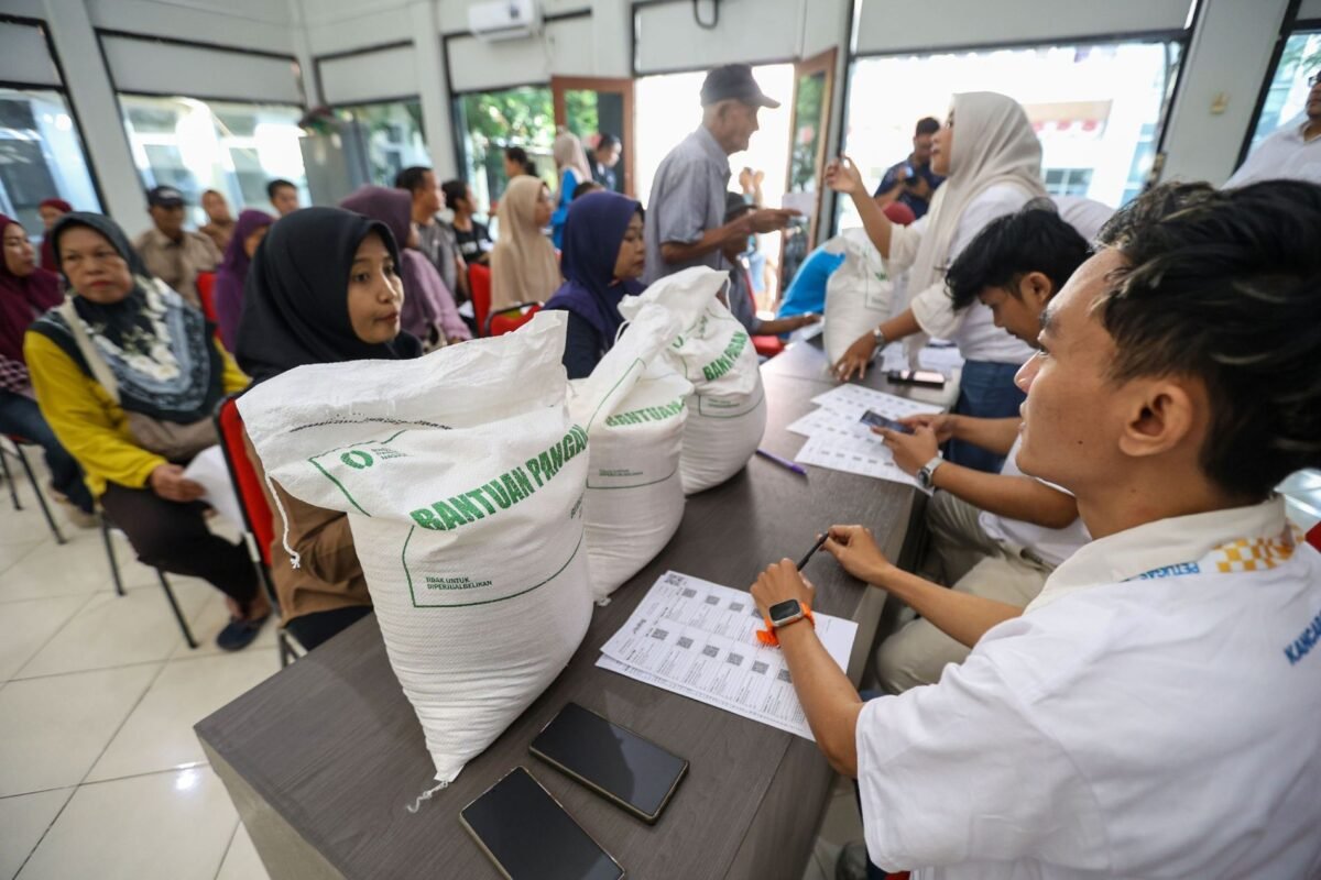 Pemkot Bulog pemkot surabaya
