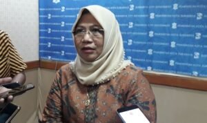 Antiek Sugiharti dinsos Surabaya