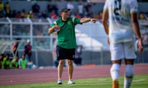 Bernardo Tavares Persebaya