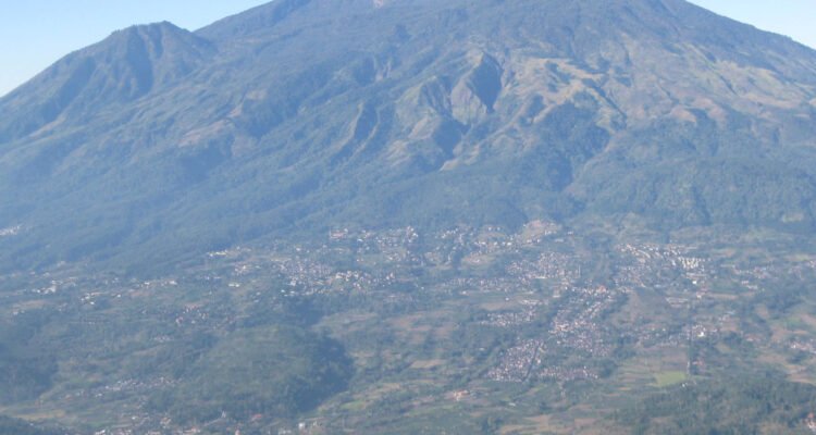 Gunung Arjuno-Welirang Gunung Arjuno-Welirang Kebakaran Hutan